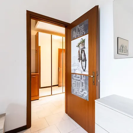 Erba 6 Apartament Baranzate