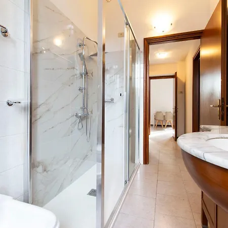 Erba 6 Apartament *